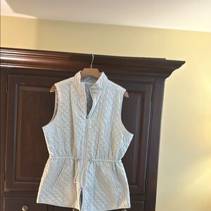 Chicos size 3 reversible vest with pockets and toggle cinching